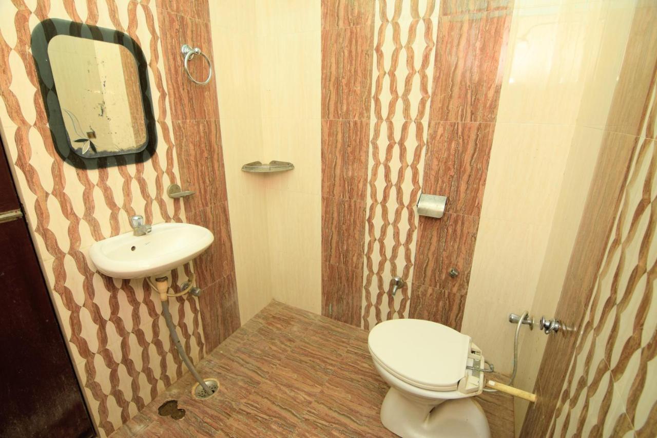 Oyo 14664 Assi River Guest House Varanasi Exterior foto