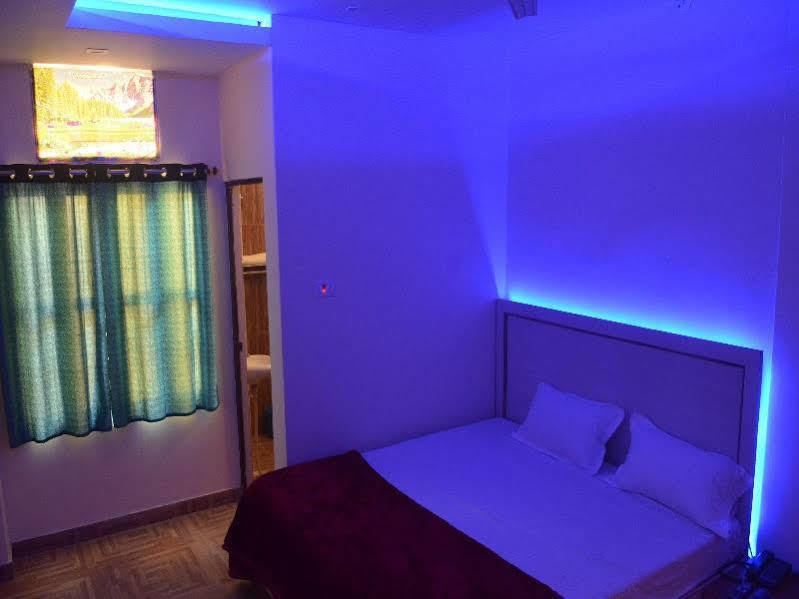 Oyo 14664 Assi River Guest House Varanasi Exterior foto